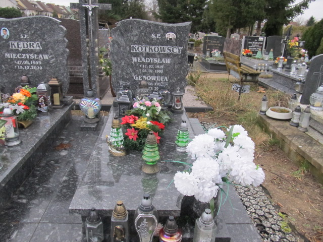 Grób Władysław Kotkowski