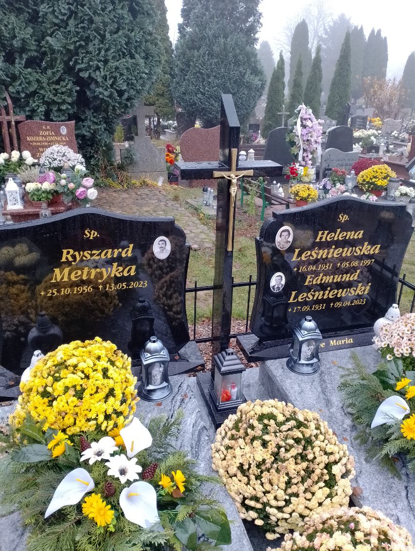 Grób Ryszard Metryka