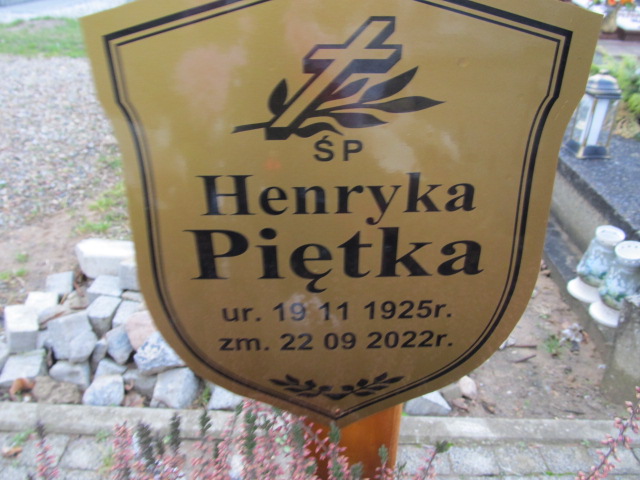 Henryka Piętka 1925 Świdwin - Grobonet - Wyszukiwarka osób pochowanych