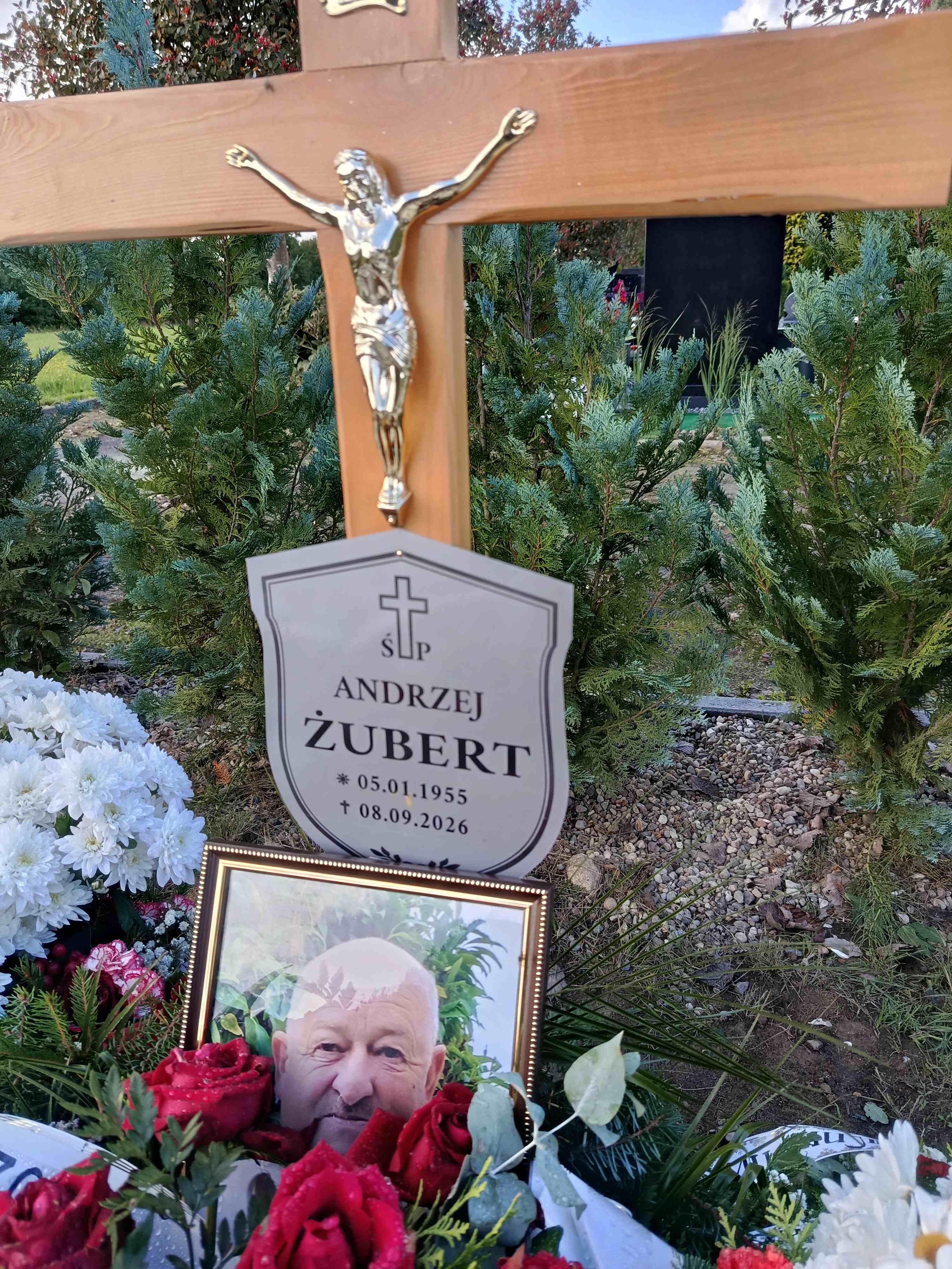 Grób Andrzej Żubert
