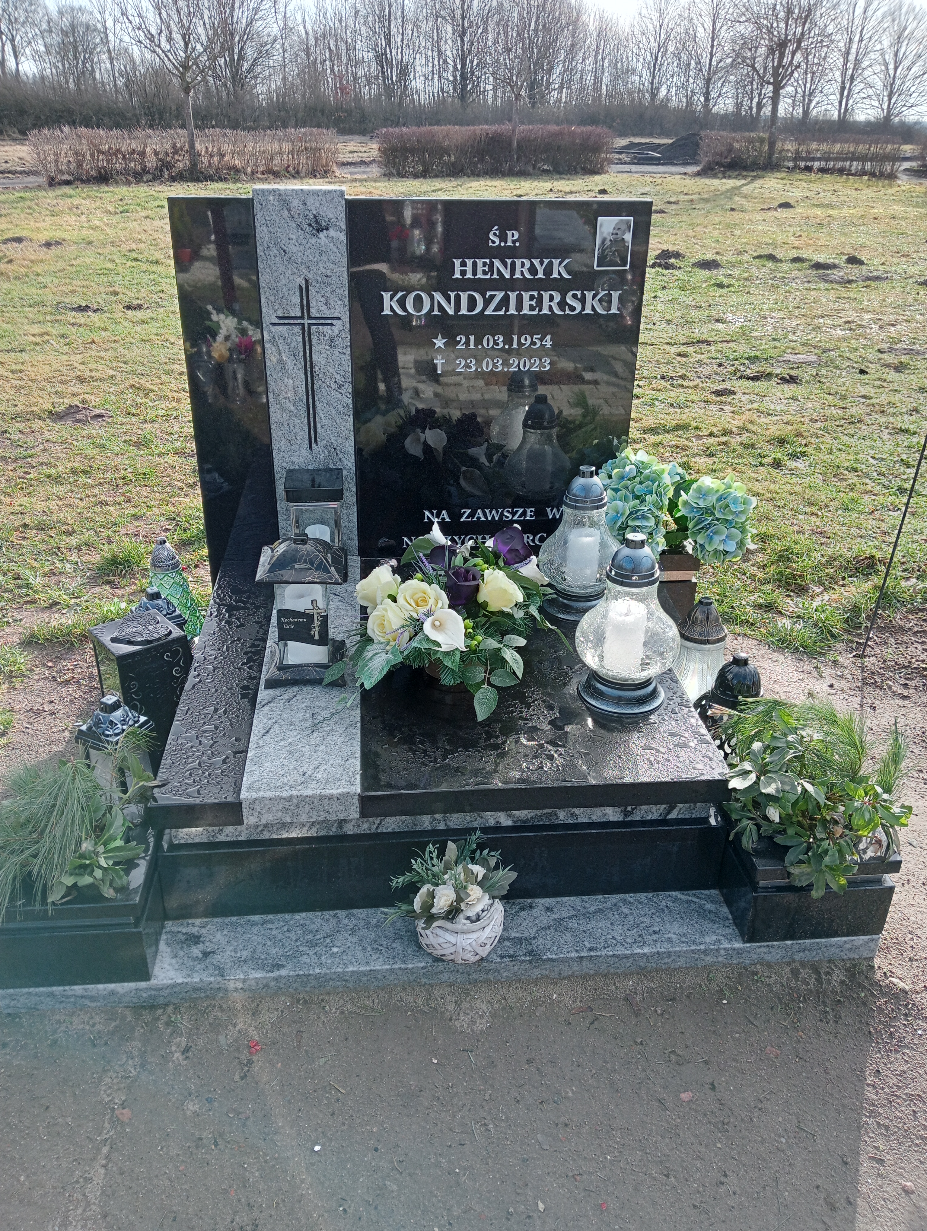 Grób Henryk Kondzierski